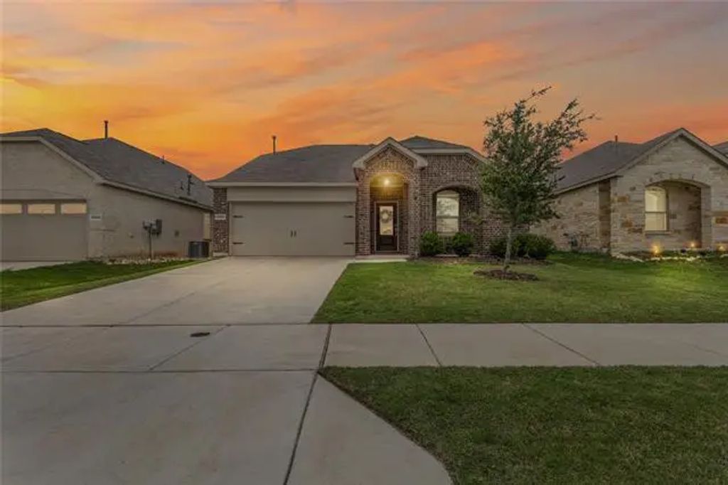 14837 Dusty Boot Trail, Fort Worth