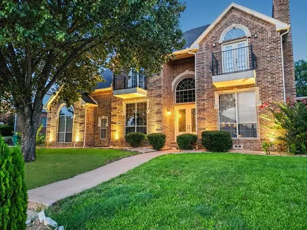 1120 Wishing Well Court, Cedar Hill