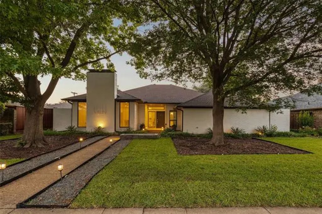 16114 Shadybank Drive, Dallas