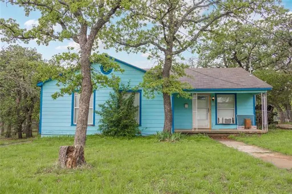 1607 11th Street, Brownwood