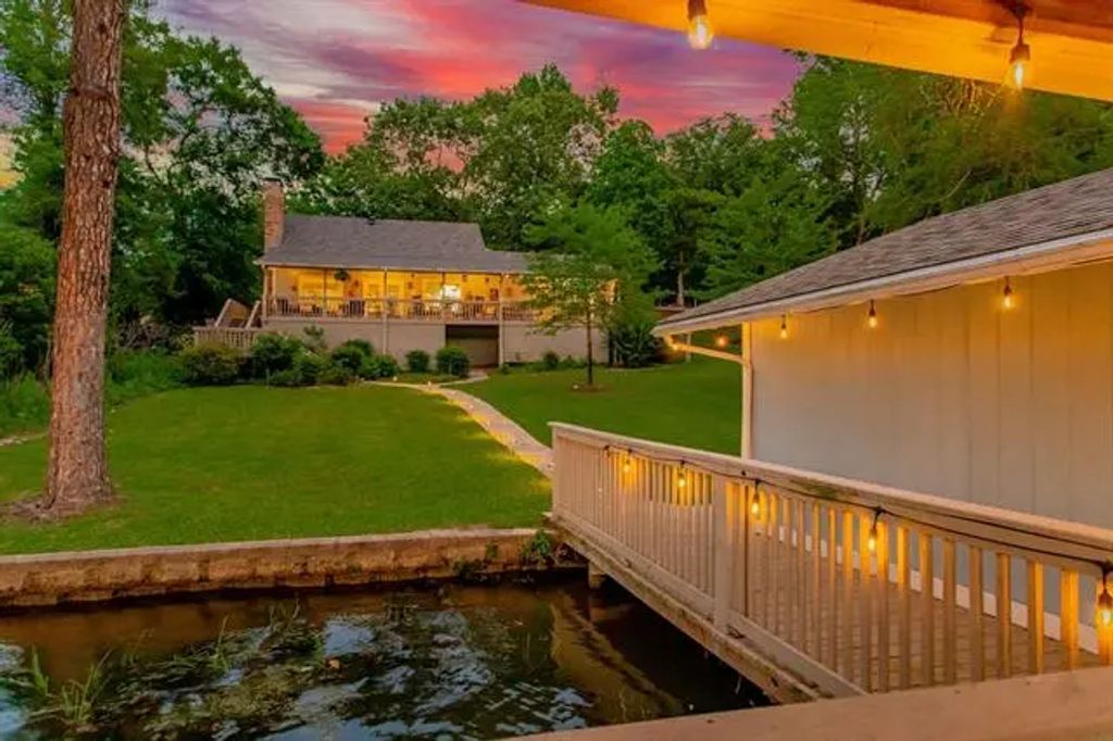 552 E Hideaway Lane, Hideaway