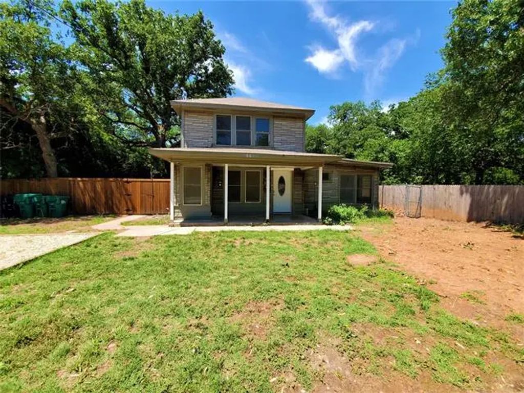 607 Woodland Street, Denton