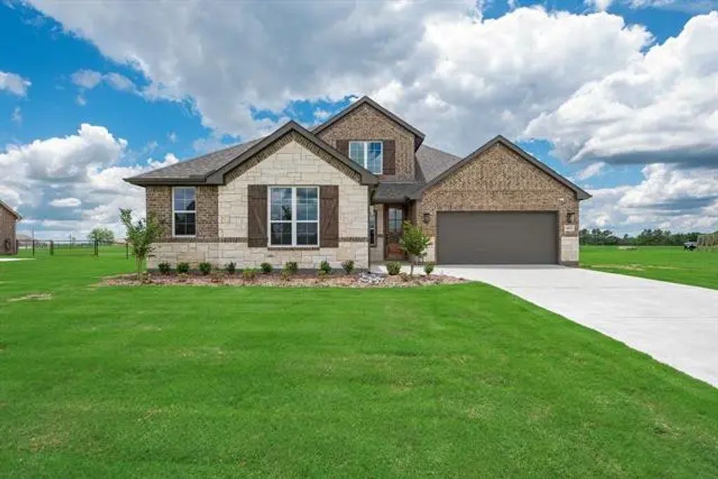 465 Brown Road, Leonard