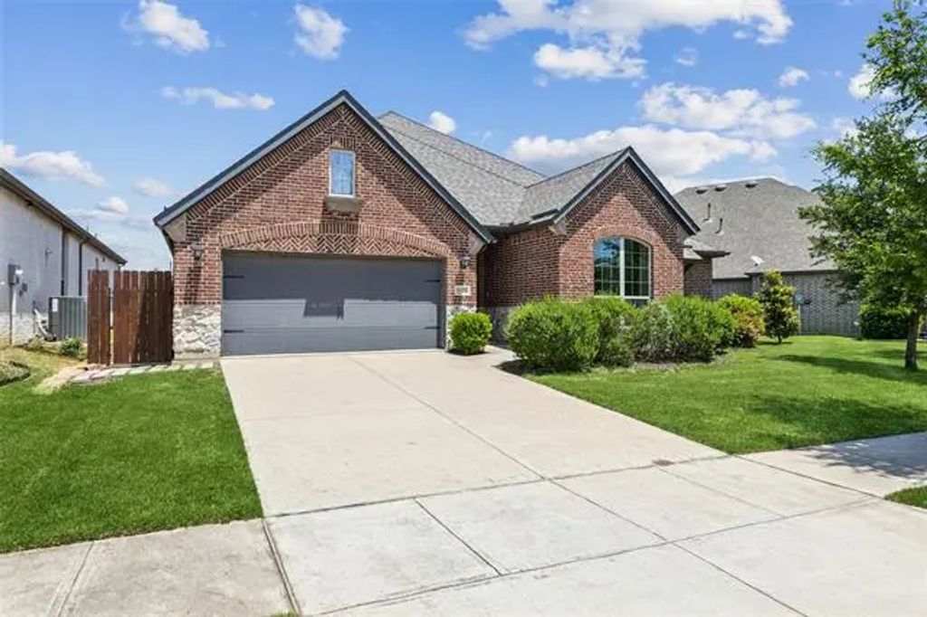 9521 Excursion Drive, Oak Point