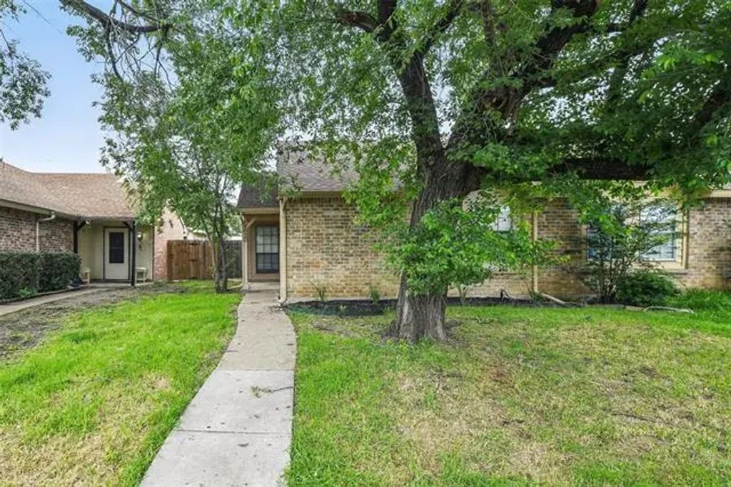 4620 Carr Street, The Colony