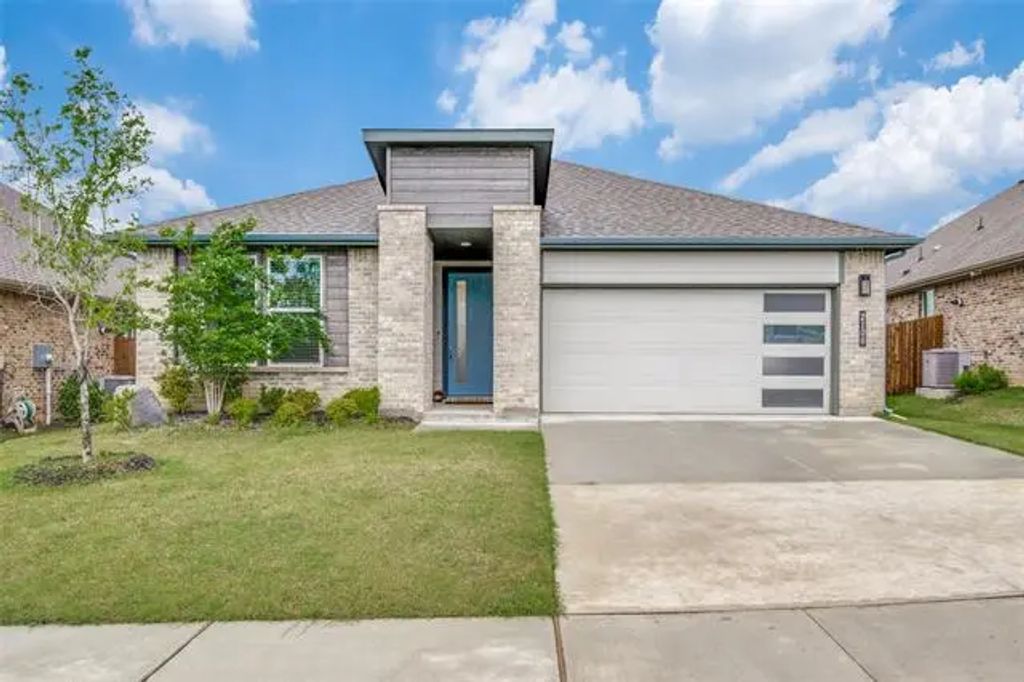 2100 Blackcap Street, Denton
