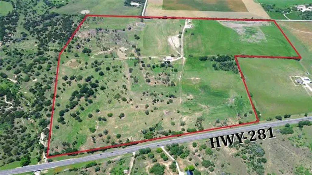 725 County Road 520, Evant
