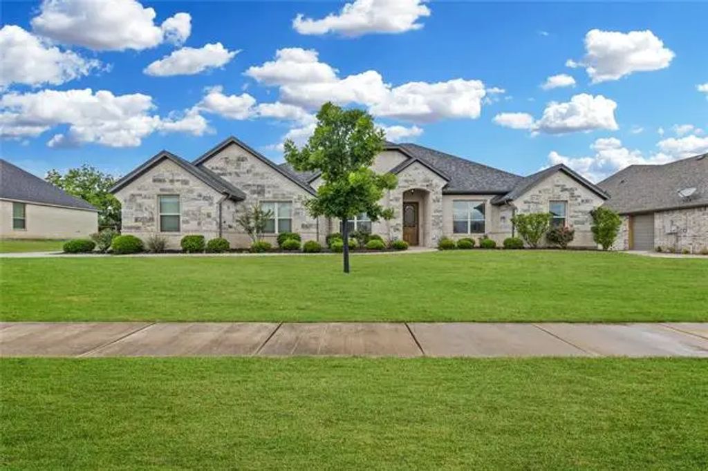 6316 Weatherby Road, Granbury