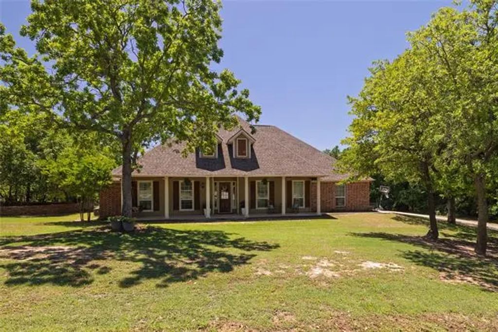 121 Overton Ridge Circle, Weatherford