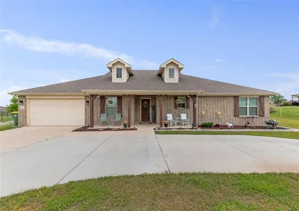 239 Springwood Ranch Loop, Springtown