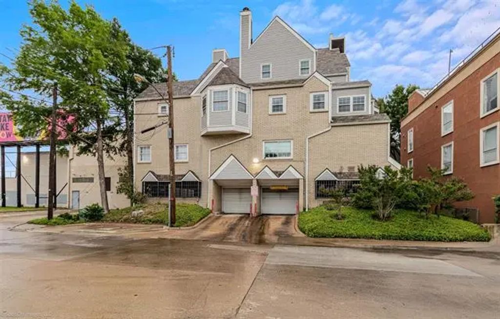 1010 Allen Street 213, Dallas