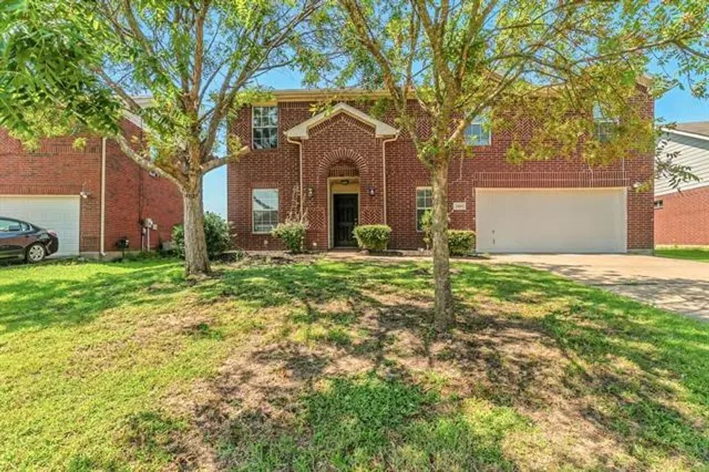 1005 Bainbridge Lane, Forney