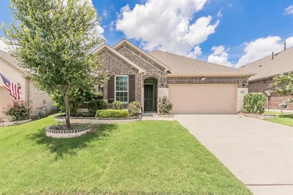 2821 Gillingham Lane, McKinney