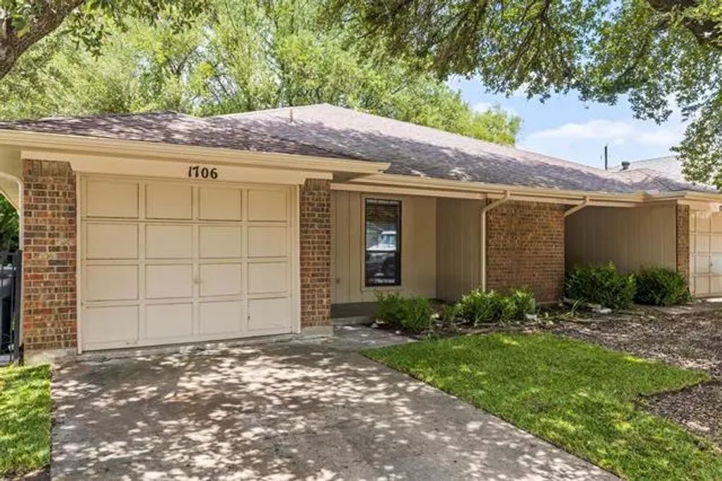 1706 W White Avenue 1704-1706, McKinney