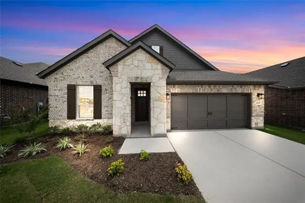 408 Tollett Drive, Aledo