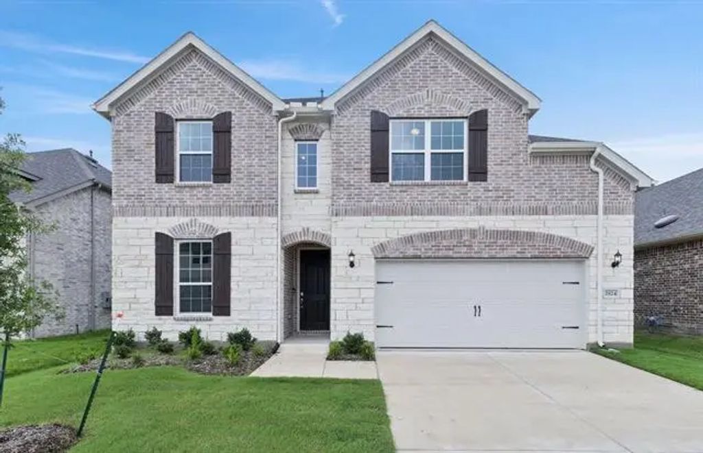 2824 Tophill Drive, Celina