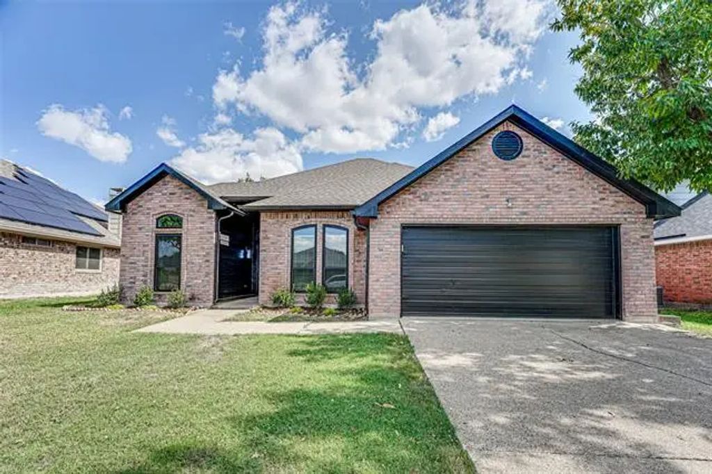 144 Woodcreek Drive, Rockwall