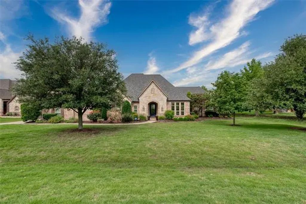 3307 Twin Lakes Drive, Celina