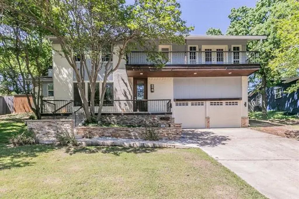 2704 Chinquapin Oak Lane, Arlington