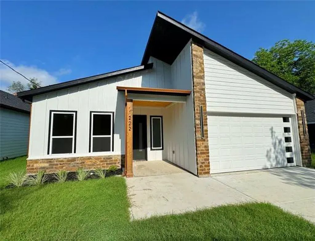1222 Saint John Street, Greenville