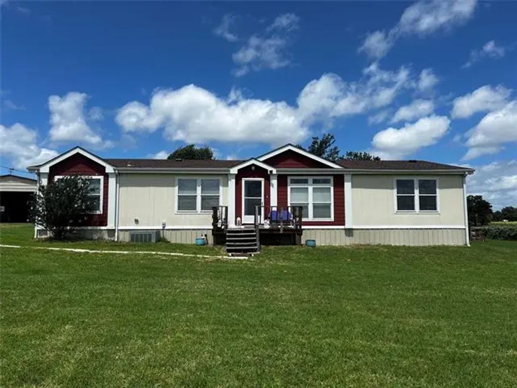 245 Big Salty Lane, Springtown
