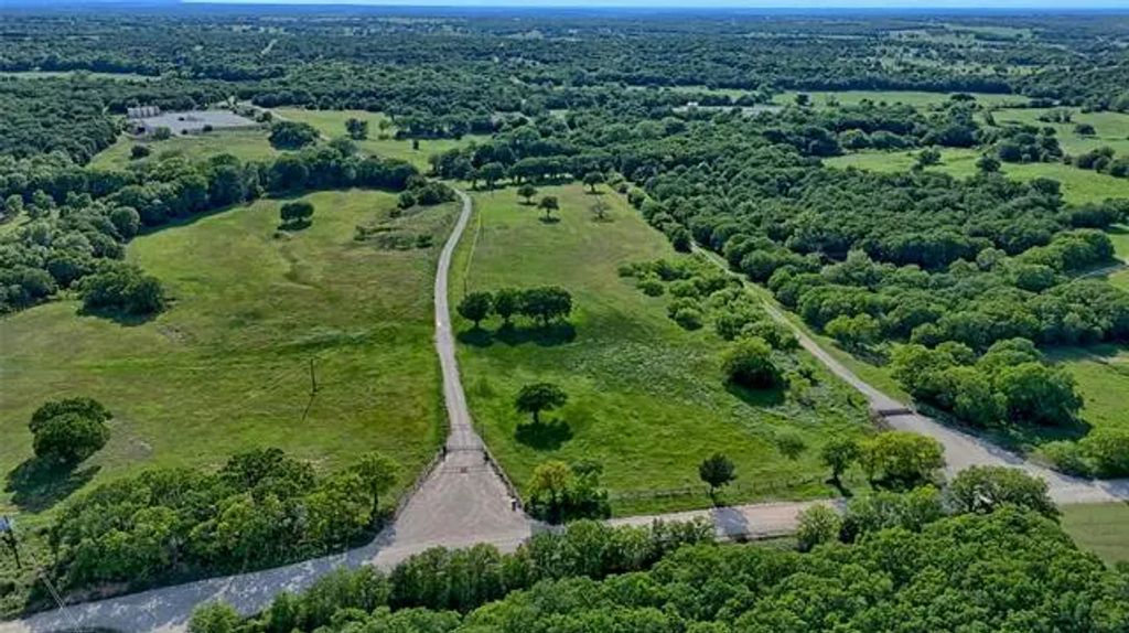 100 Starkey Ranch Rd, Saint Jo
