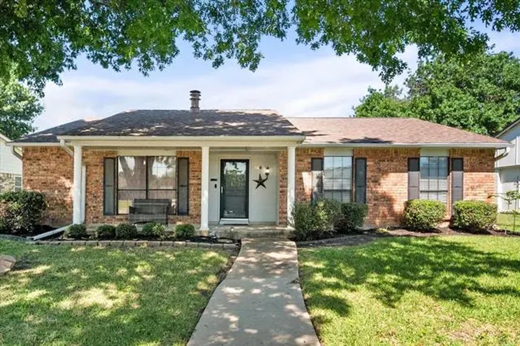 228 Willow Springs Drive, Coppell