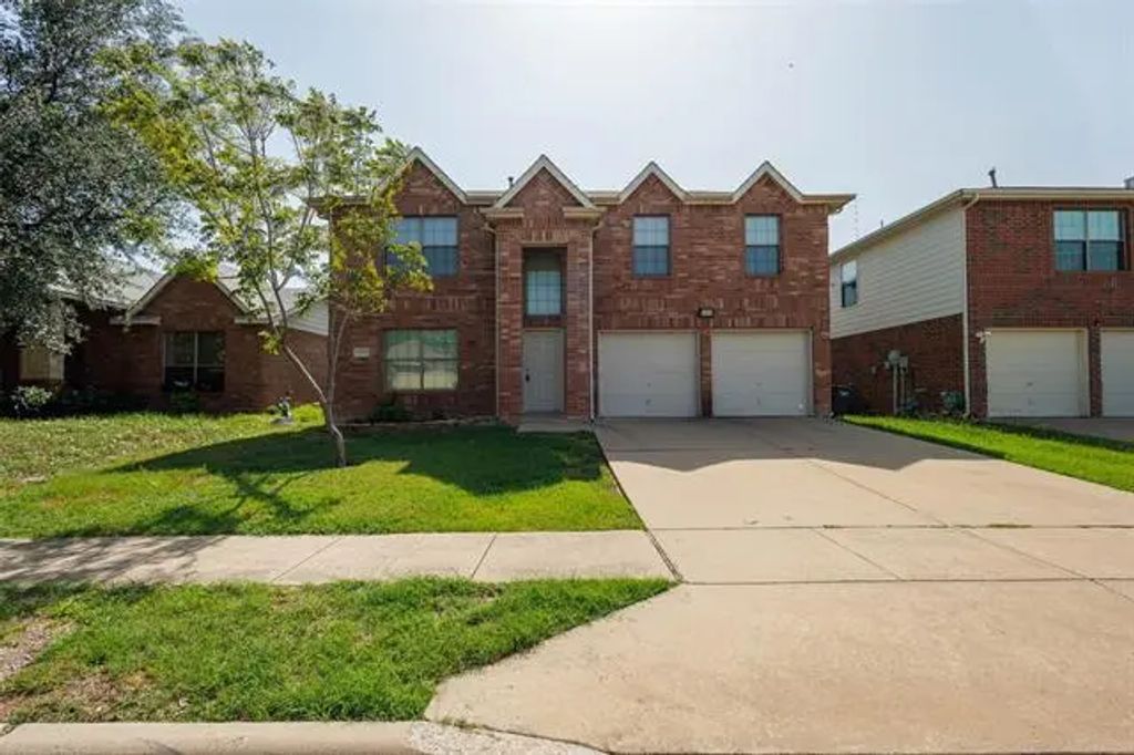 3925 Cane River Road, Fort Worth