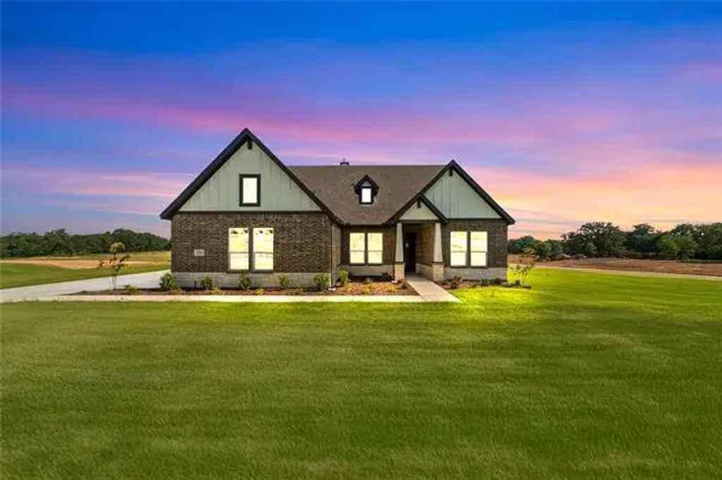 500 Ashlow Court, Springtown