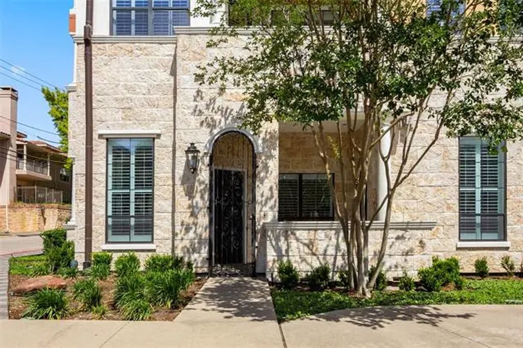 8616 Turtle Creek Boulevard 100, Dallas