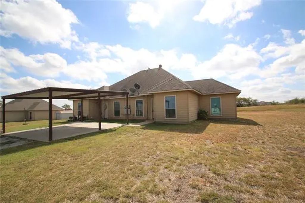 120 Collett Court, Weatherford