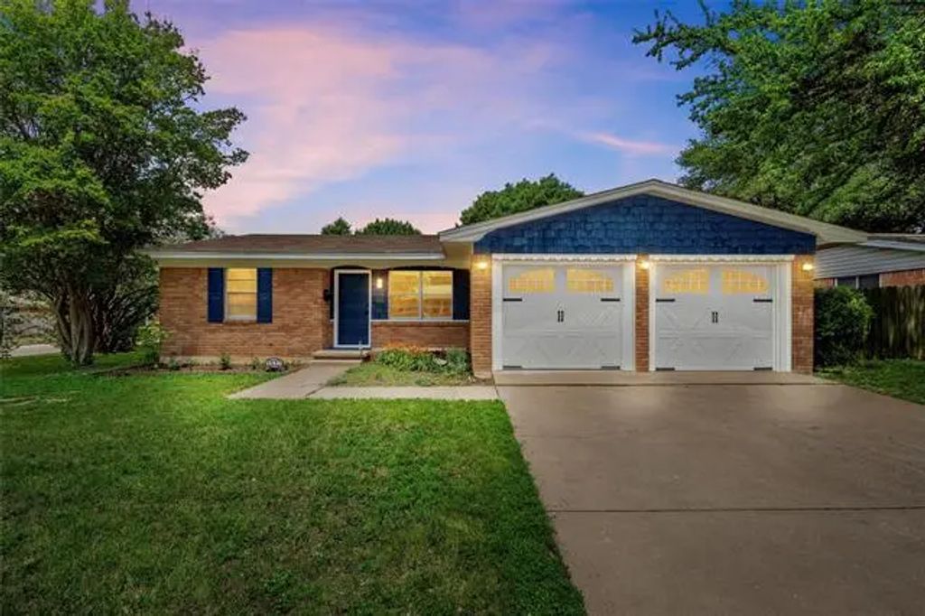 5517 Fairview Drive, Waco