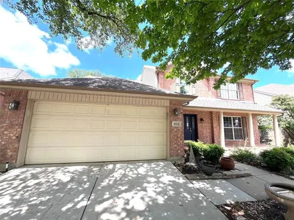 1632 Yaggi Drive, Flower Mound