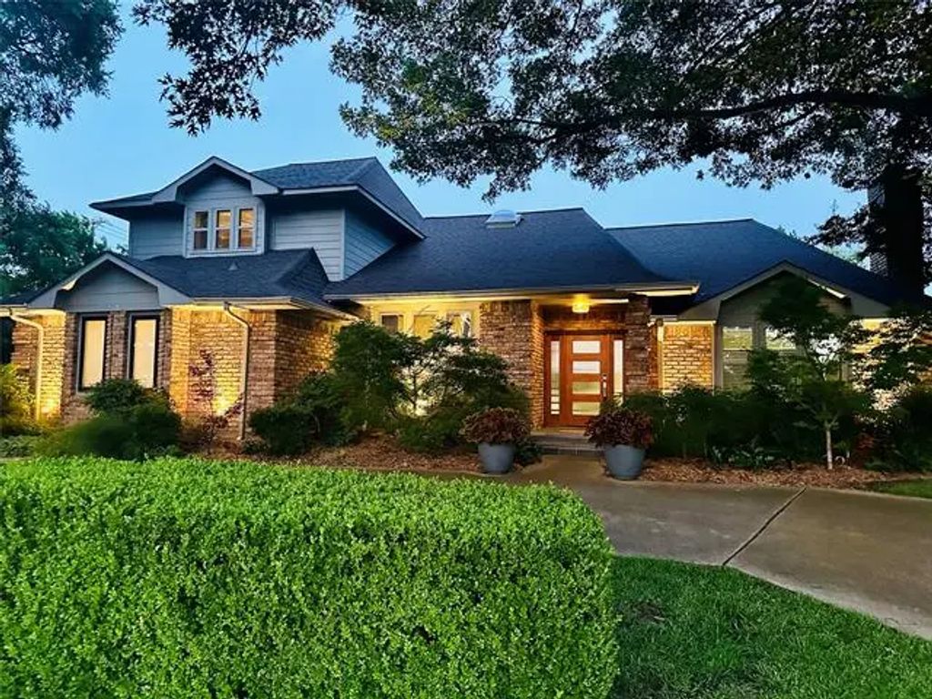 18128 Aramis Lane, Dallas