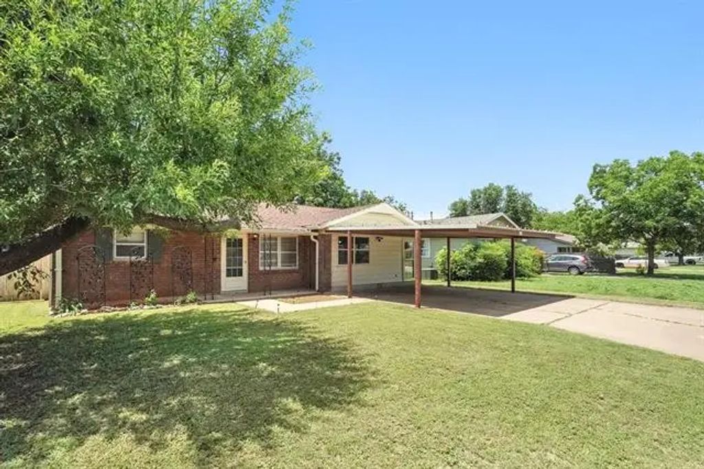 2142 Woodard Street, Abilene