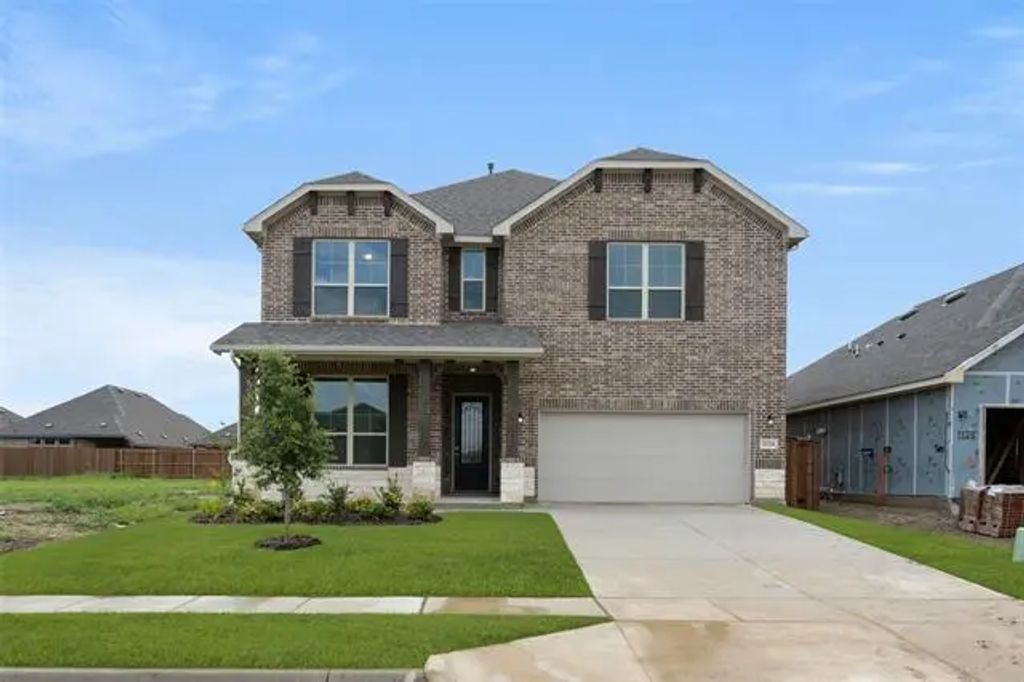 1124 Beaumont, Red Oak