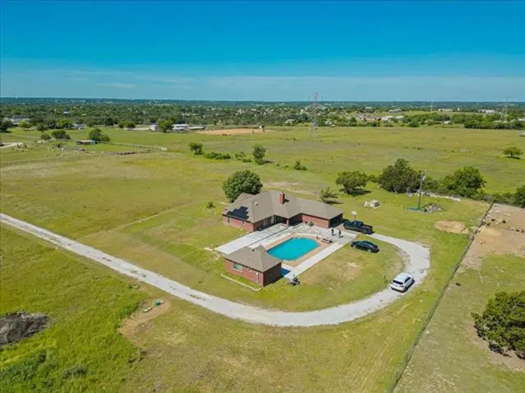 901 Green Branch Road, Weatherford