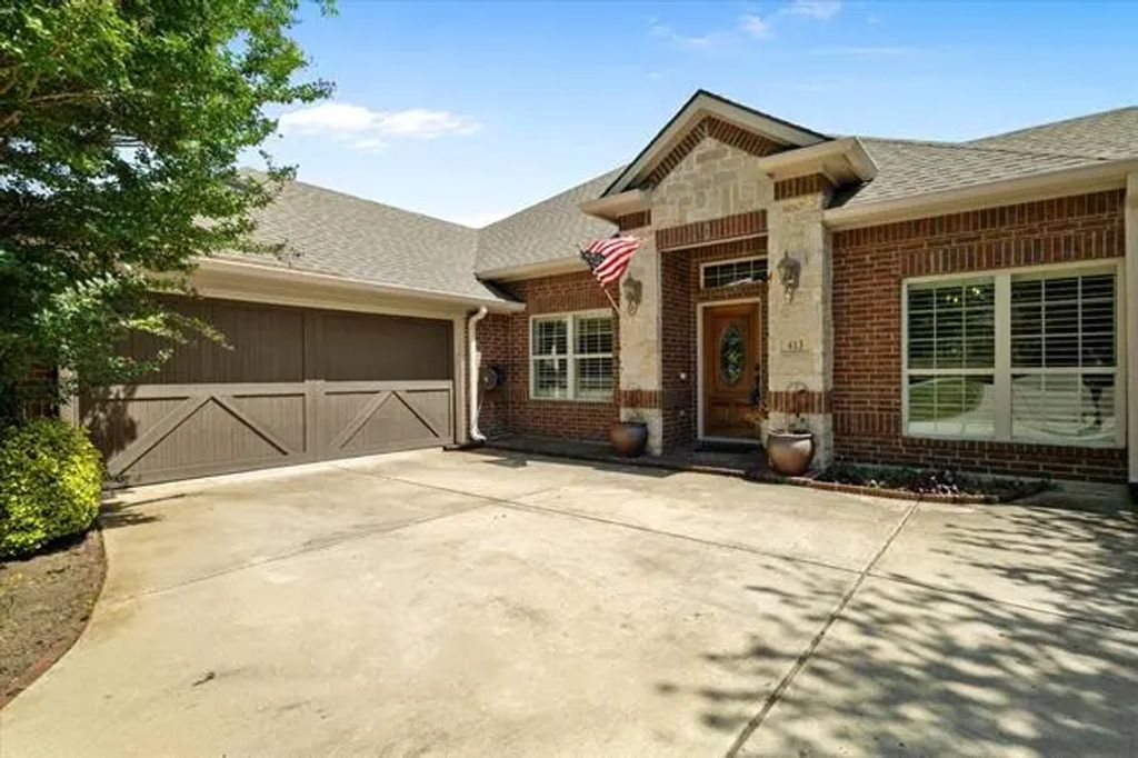 413 Sloan Creek Parkway, Fairview