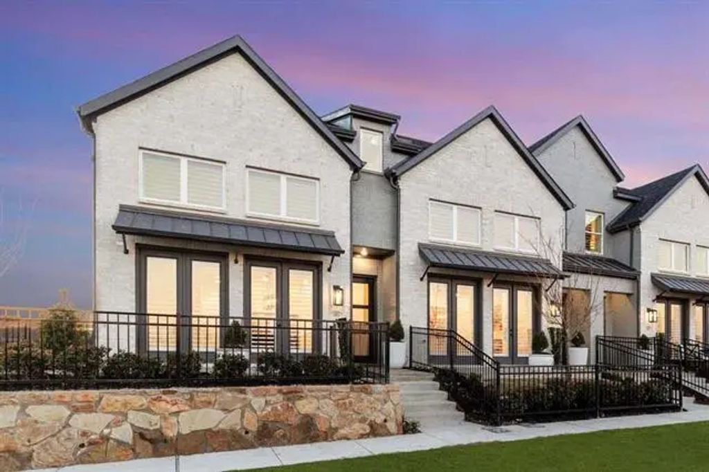13813 Carnegie Drive, Aledo