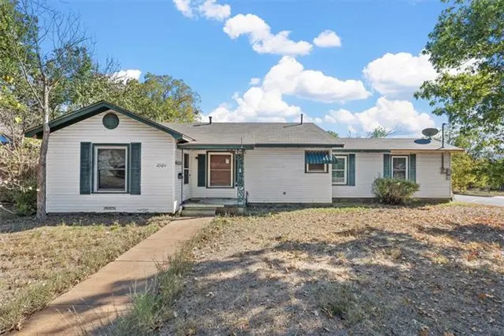 2924 Cole Avenue, Waco