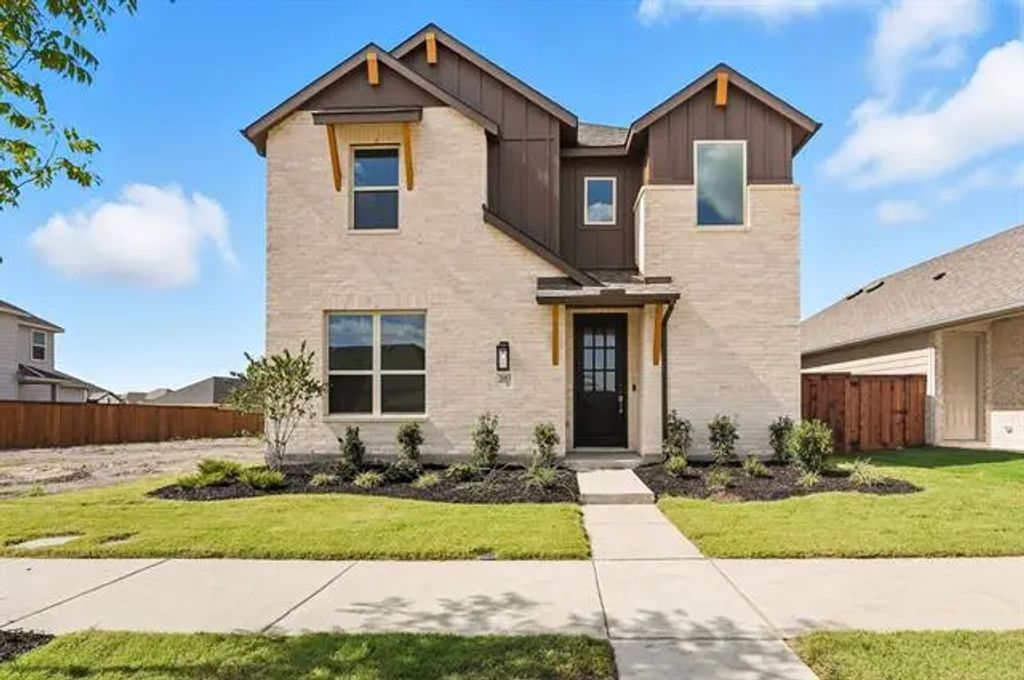 2013 Bayfront Drive, Royse City