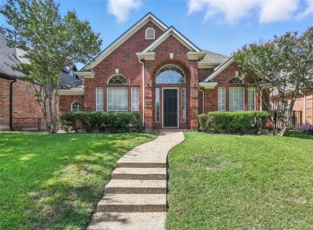 6832 Myrtle Beach Drive, Plano