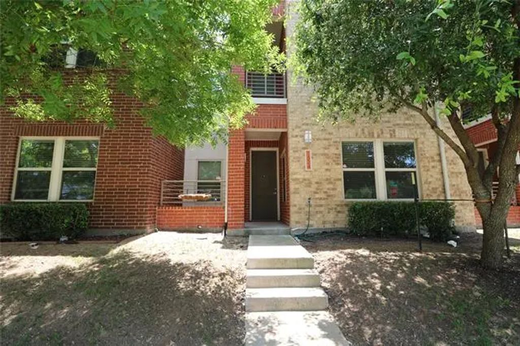 1524 Sphinx Street, Dallas