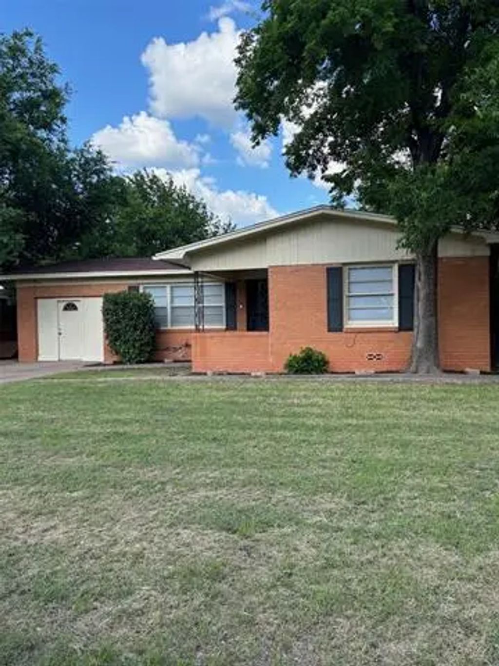 401 Briarwood Street, Abilene