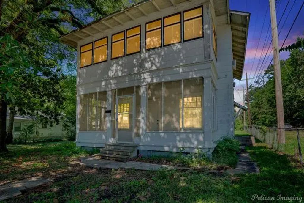 3918 St Vincent Avenue, Shreveport