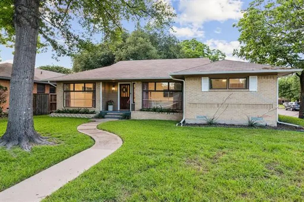 3351 Santa Teresa Avenue, Dallas