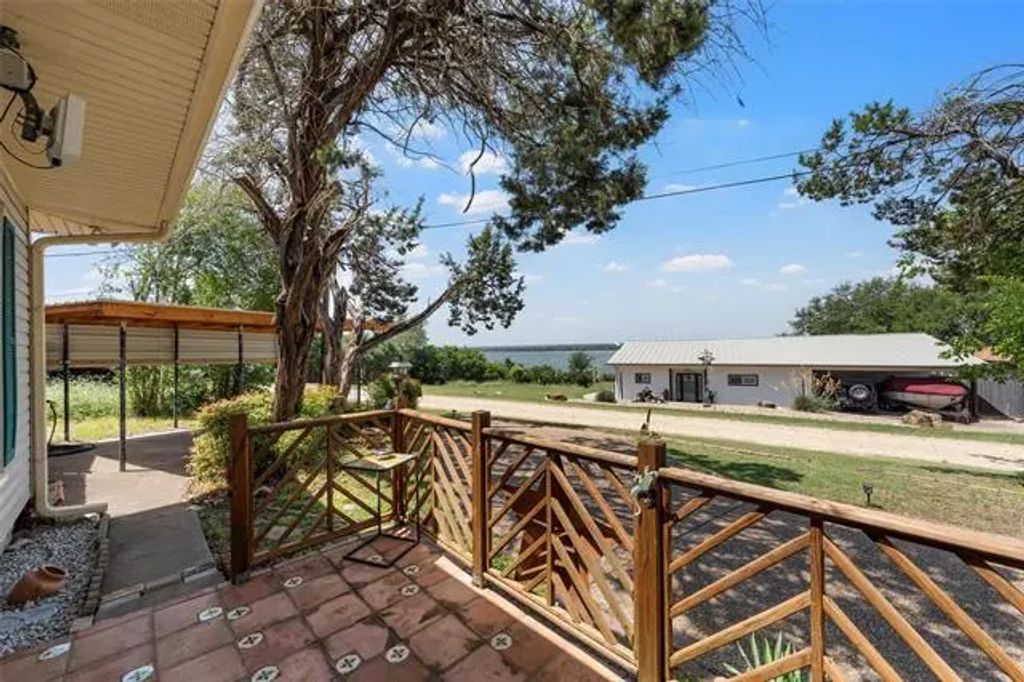 117 Linda Lee Loop, Whitney