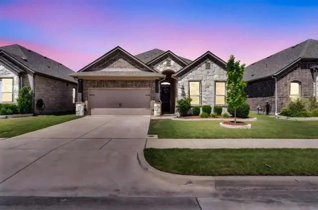 6825 Danridge Road, Rowlett