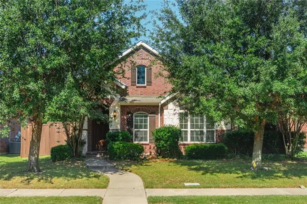 9747 Planters Row Drive, Frisco