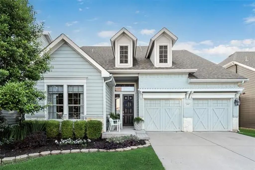 2307 Grizzly Run Lane, Euless